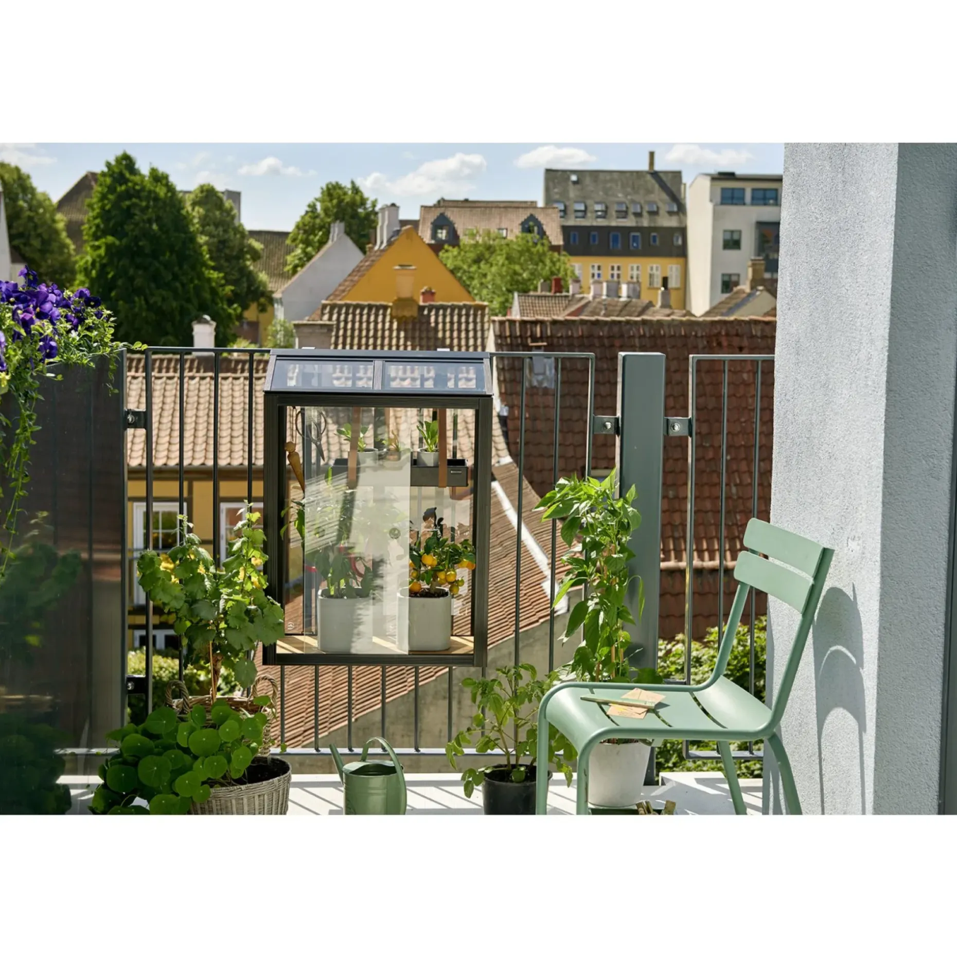 JULIANA URBAN BALCONY VÆGDRIVHUS 4 MM HÆRDET GLAS HELE BANER SORT 0,16 M²