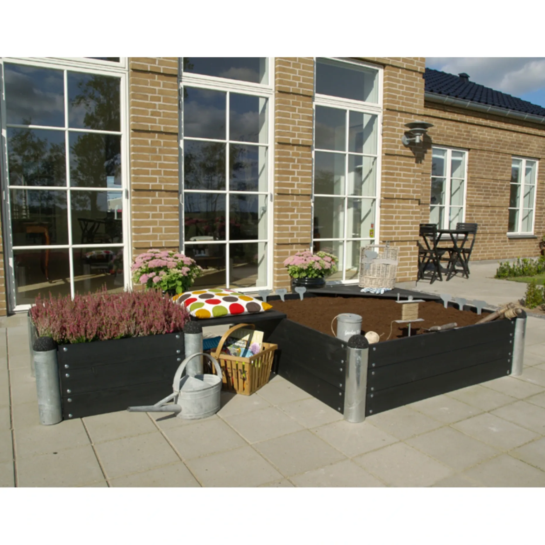 PLUS PIPE BLOMSTERKASSE SORT 36 X 80 X 80 CM