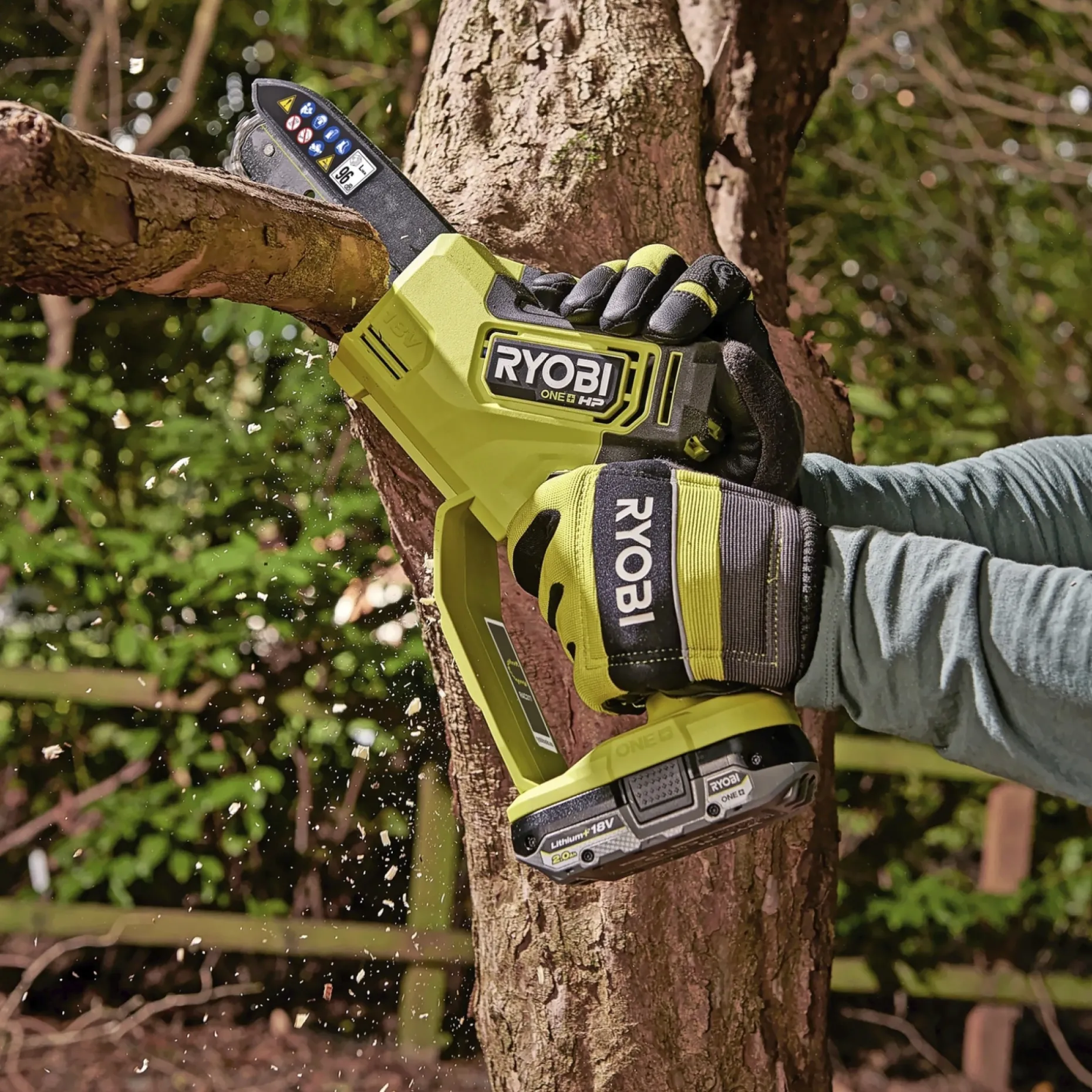 RYOBI GRENSAV AKKU 15 CM UDEN BATTERI OG LADER
